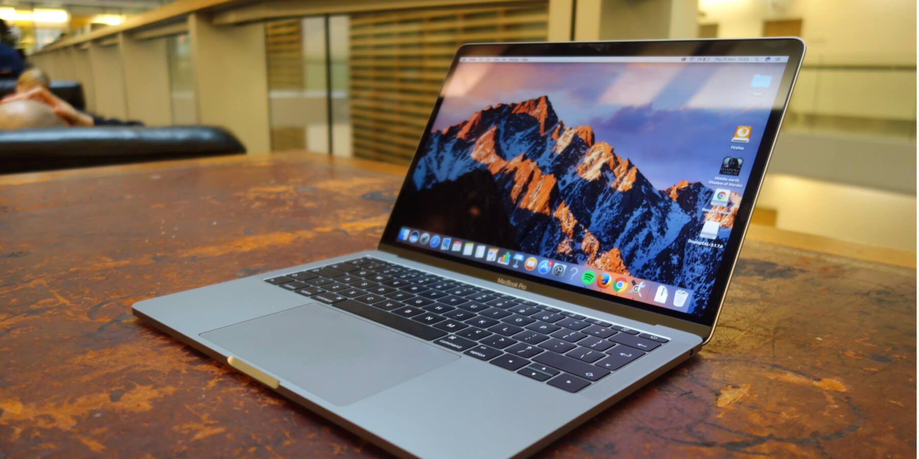 Apple MacBook Pro 13 (2017)