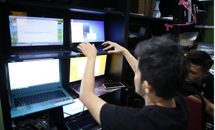 kemas Kedai Repair Laptop Murah Di Gombak