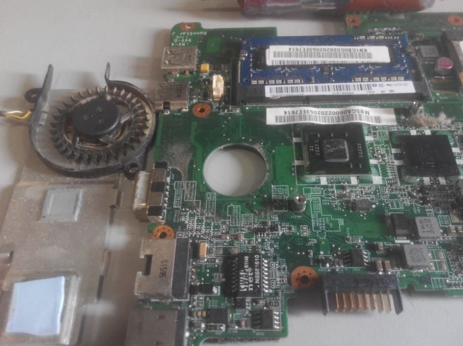 Kedai Repair Laptop Petaling Jaya