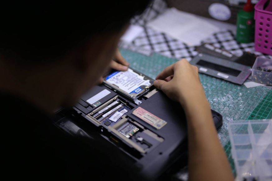 replace Kedai Repair Laptop Petaling Jaya