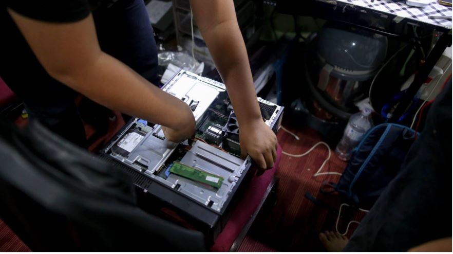 buka Kedai Repair Laptop Petaling Jaya